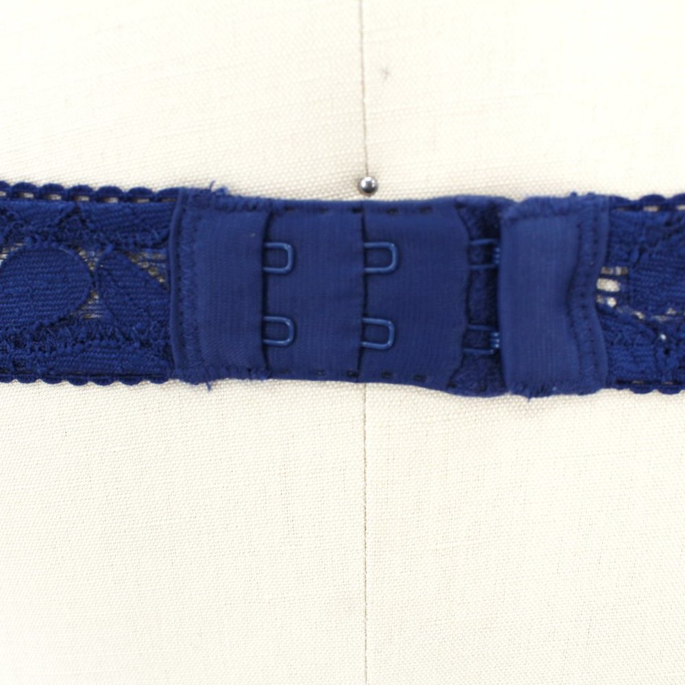 VTG 1970s Blue Lace Bra Sheer Floral Lingerie Adj. Hook Eye 28AB XS/S Unlined - Picture 7 of 8